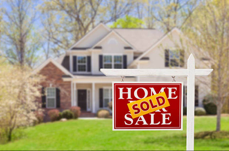 real estate agent Airdrie